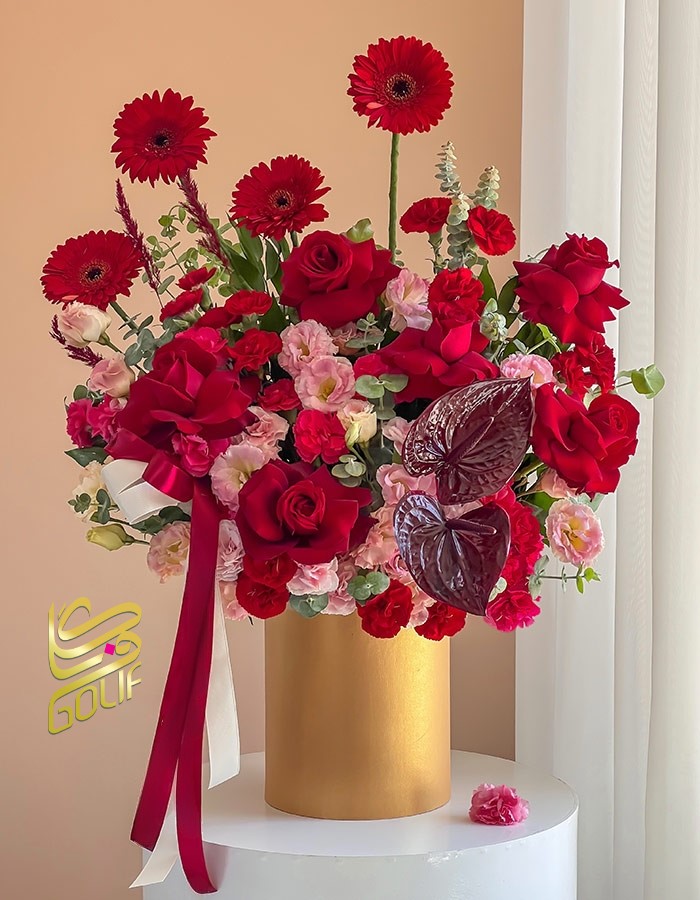 باکس گل تبریک عاشقانه هدیه تولد عیادت نوزاد فوق لاکچری ارسال رایگان زیبا لاکچری ارسال فوری سریع گل فروشی آنلاین گل فروشی گلیف golif جعبه گل زیبا لاکچری آنترویم لیلیوم ارکیده