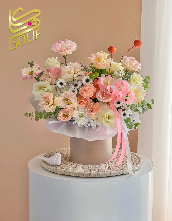 باکس گل تبریک عاشقانه هدیه تولد عیادت نوزاد فوق لاکچری ارسال رایگان زیبا لاکچری ارسال فوری سریع گل فروشی آنلاین گل فروشی گلیف golif جعبه گل زیبا لاکچری آنترویم لیلیوم ارکیده